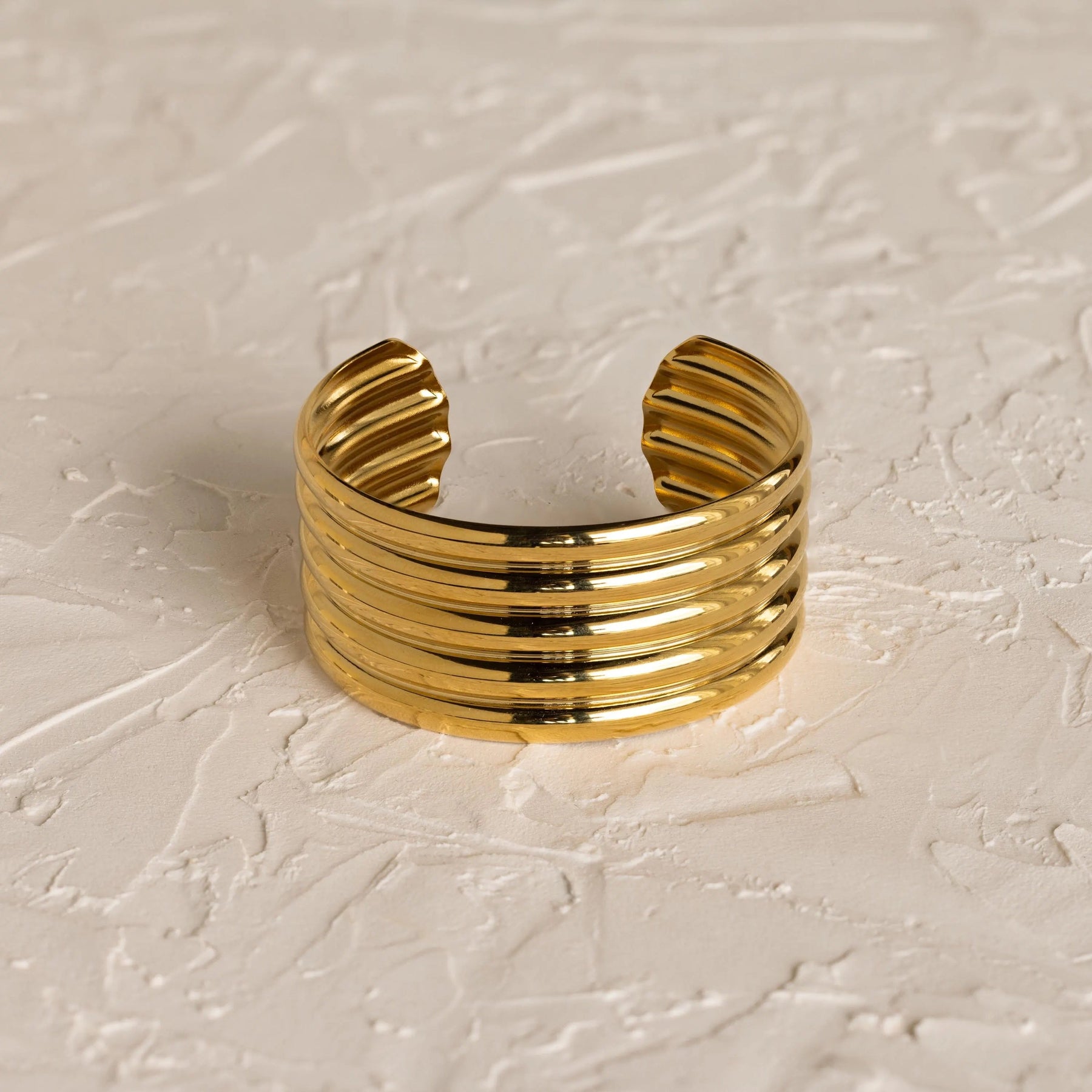 Pulseira de punho canelado