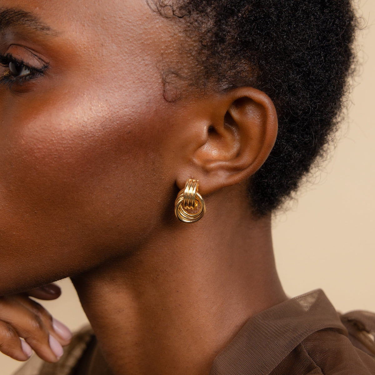 Mini Brincos de Nó Triplo