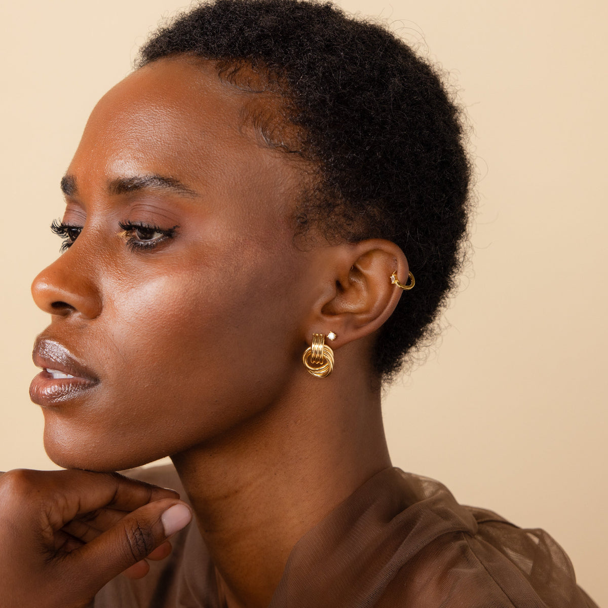 Mini Brincos de Nó Triplo