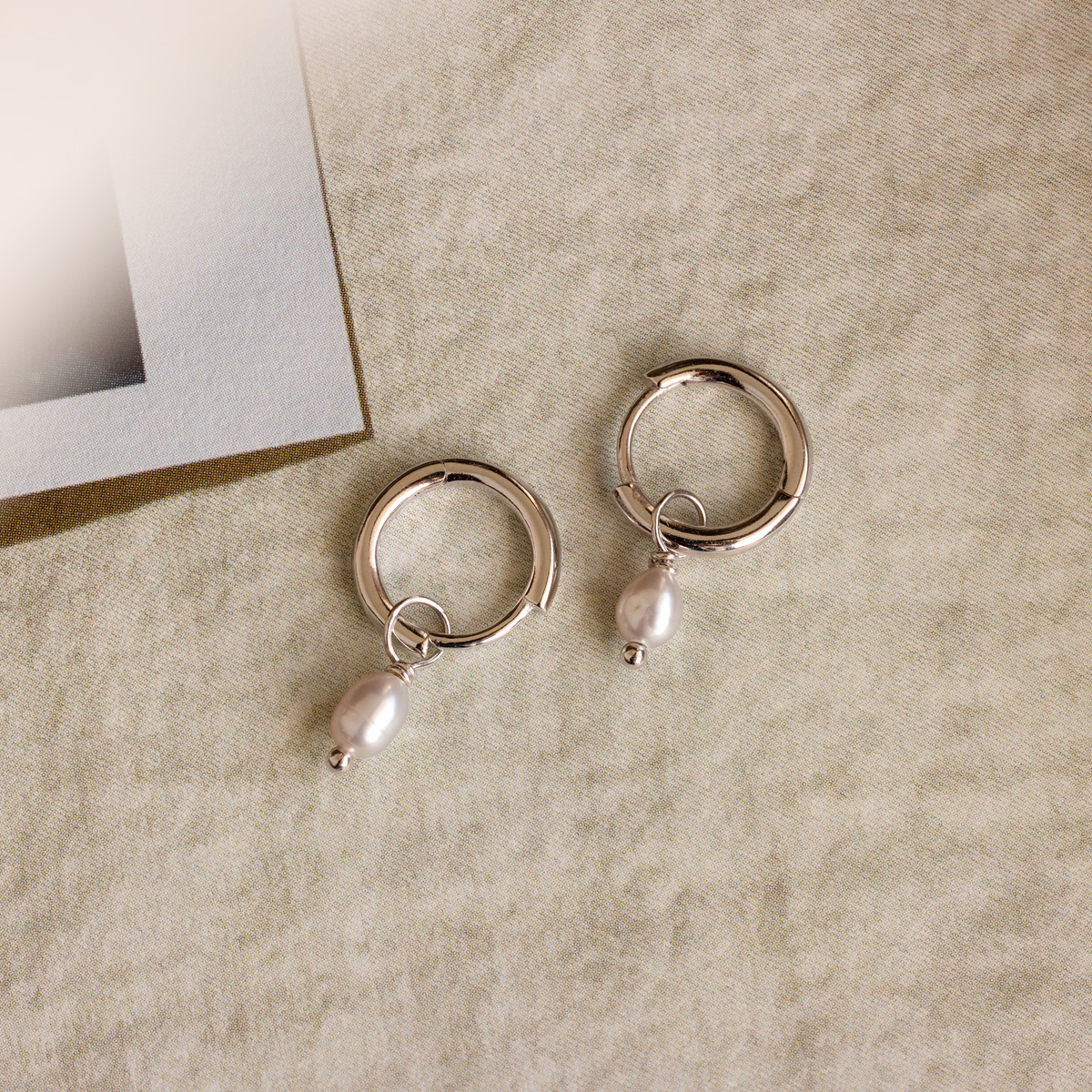 Brincos Smokey Pearl Drop