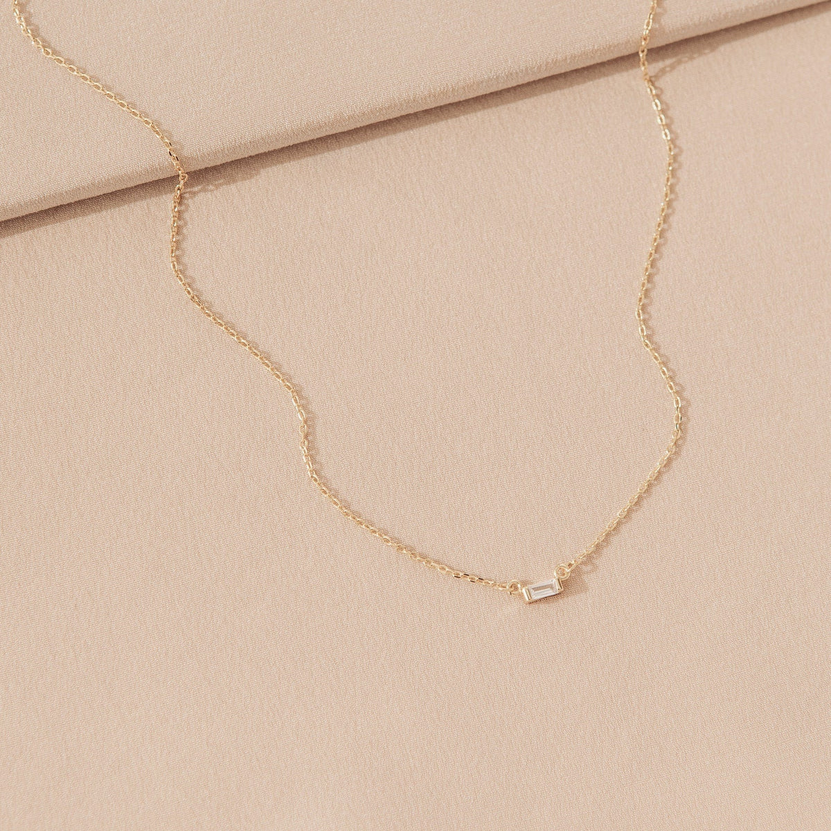 Colar Baguette Emery