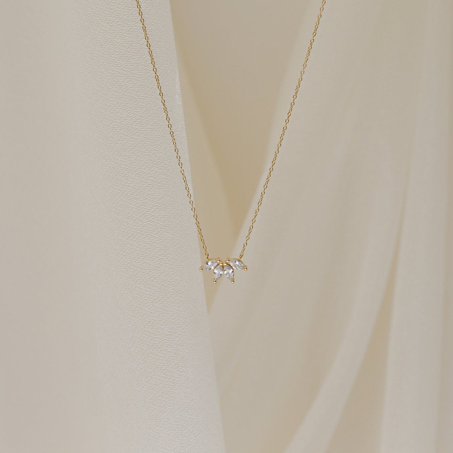 Colar de diamantes Marquise