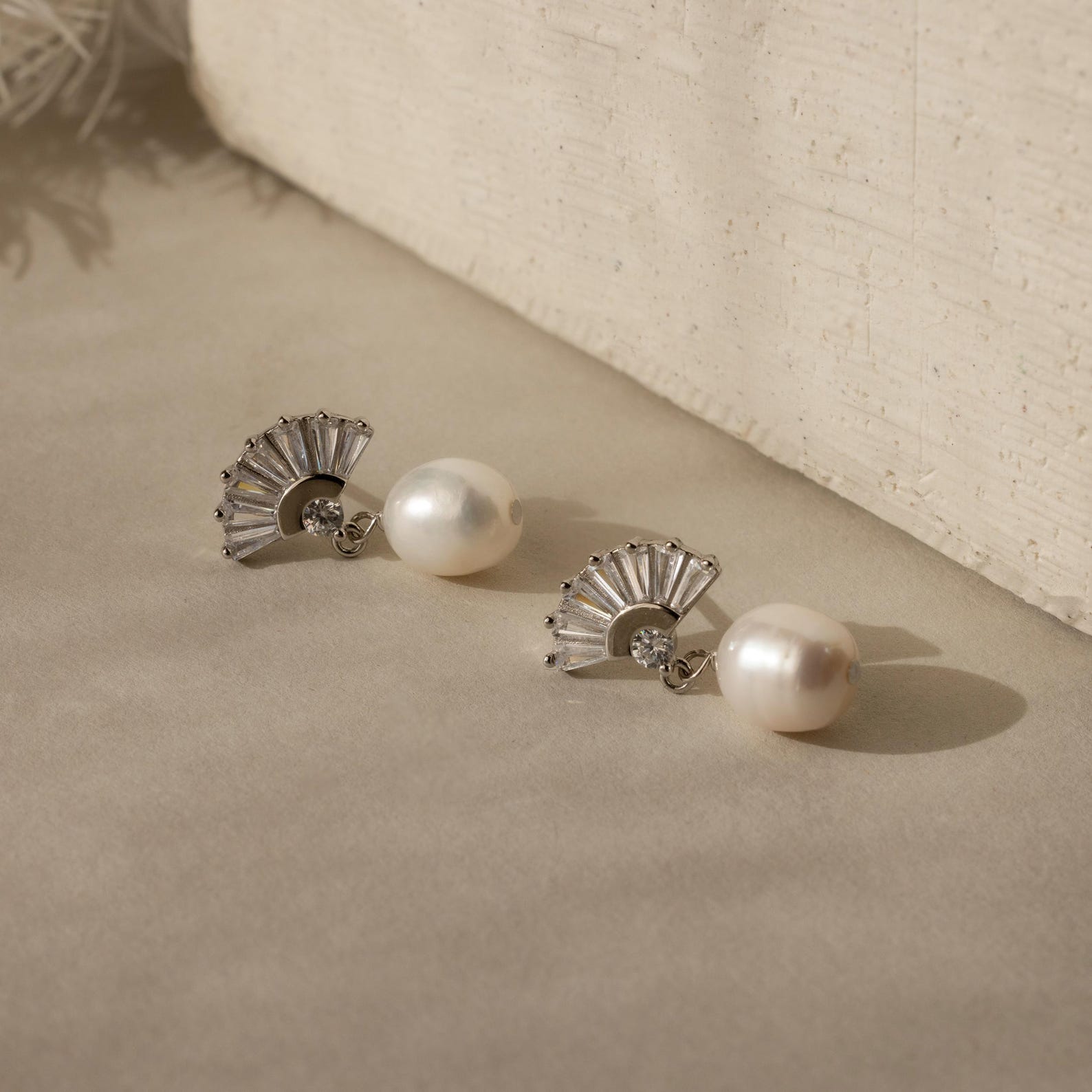 Brincos de pérolas Art Déco