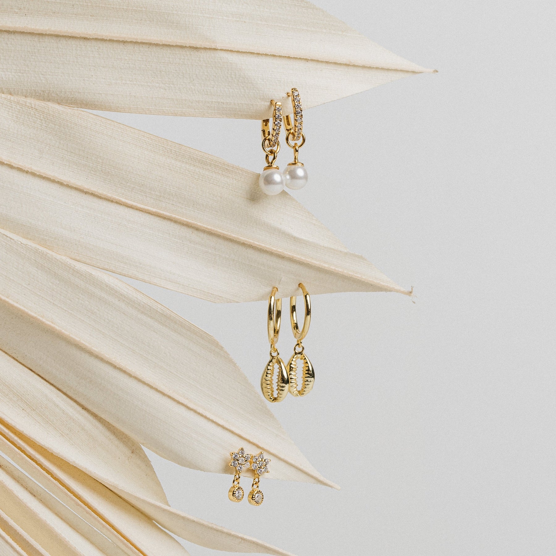 brincos Pave Pearl