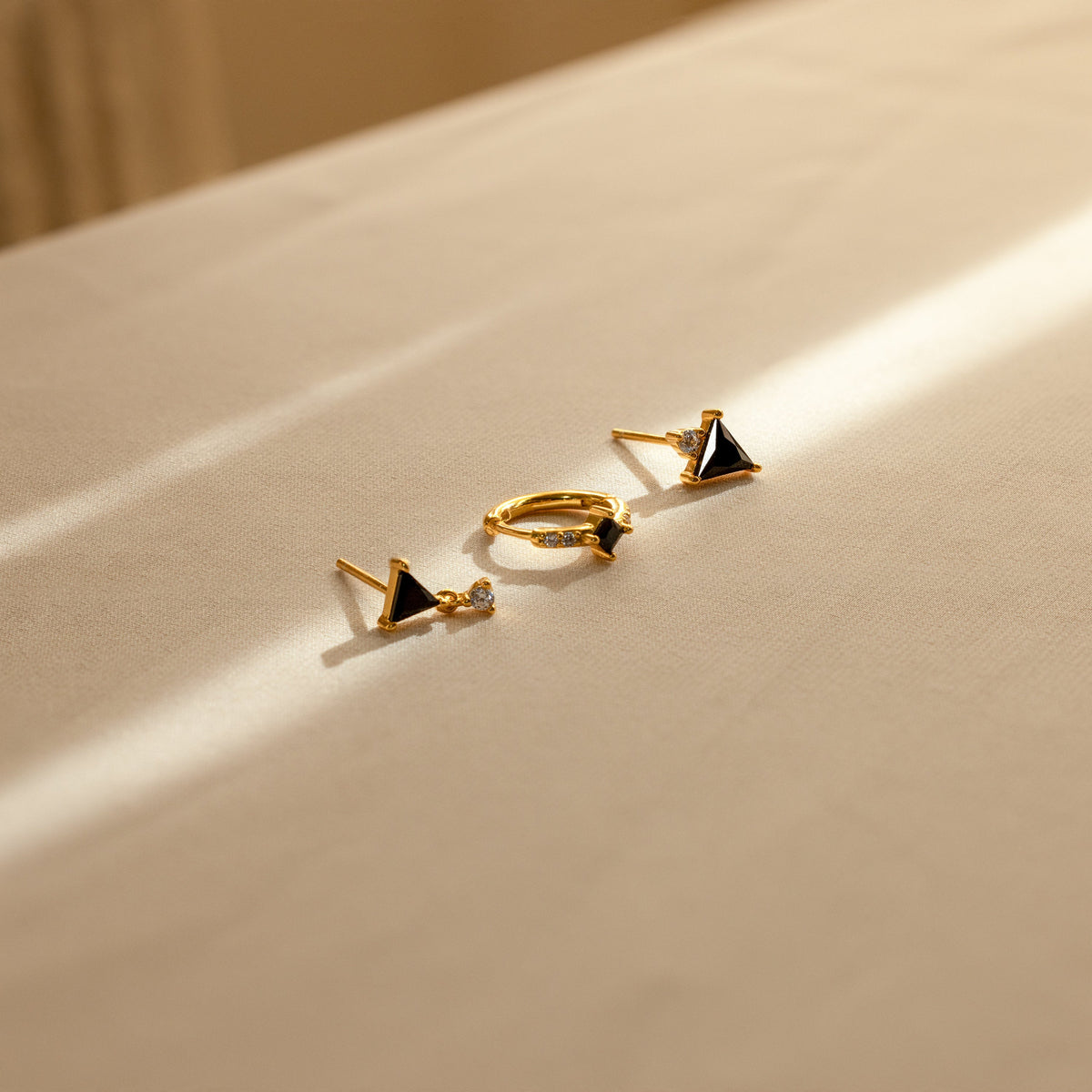 Conjunto de brincos pretos Art Déco