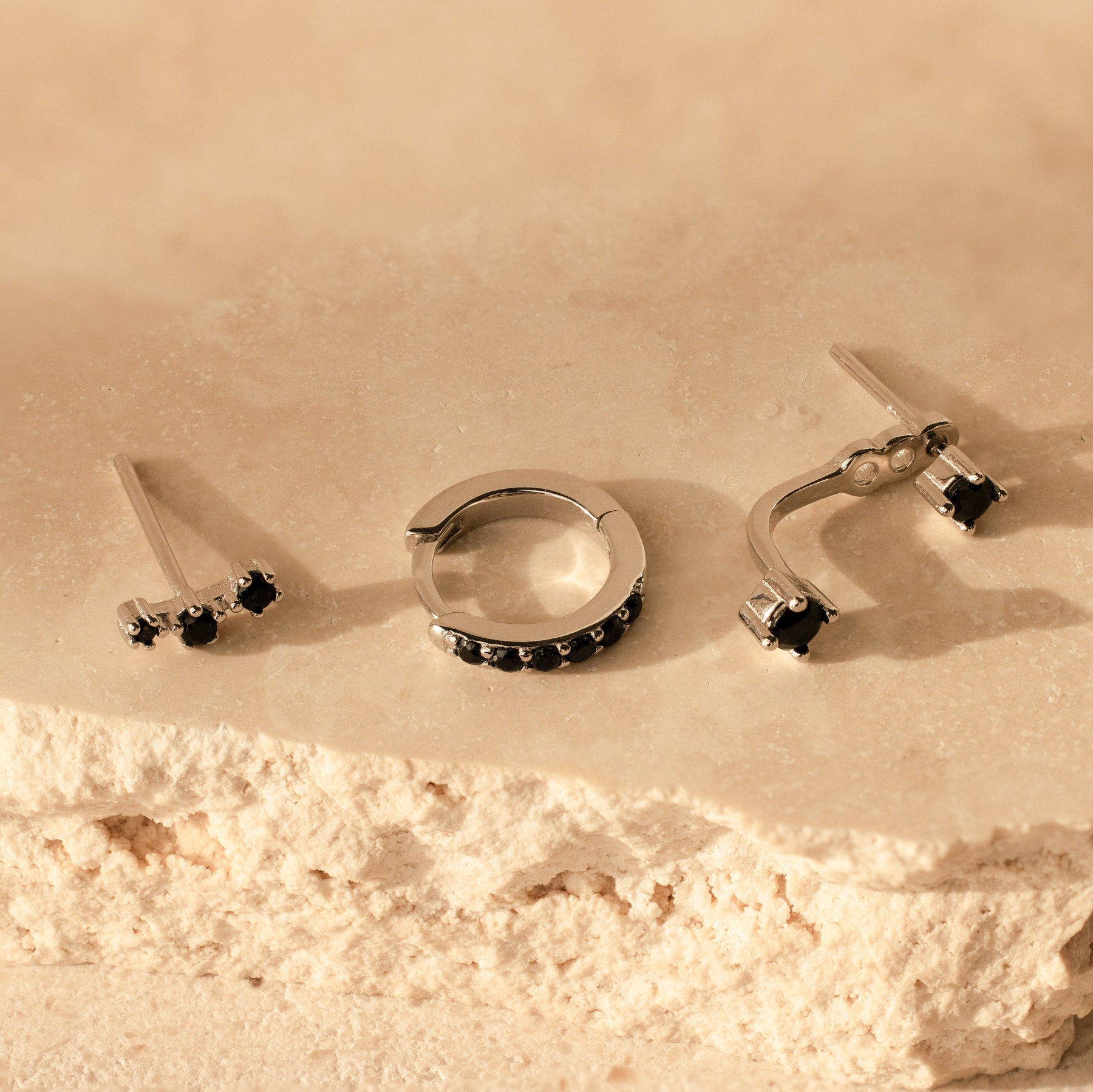 Conjunto de brincos de diamante negro