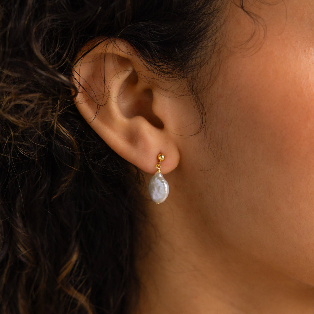 Brincos redondos de pérola