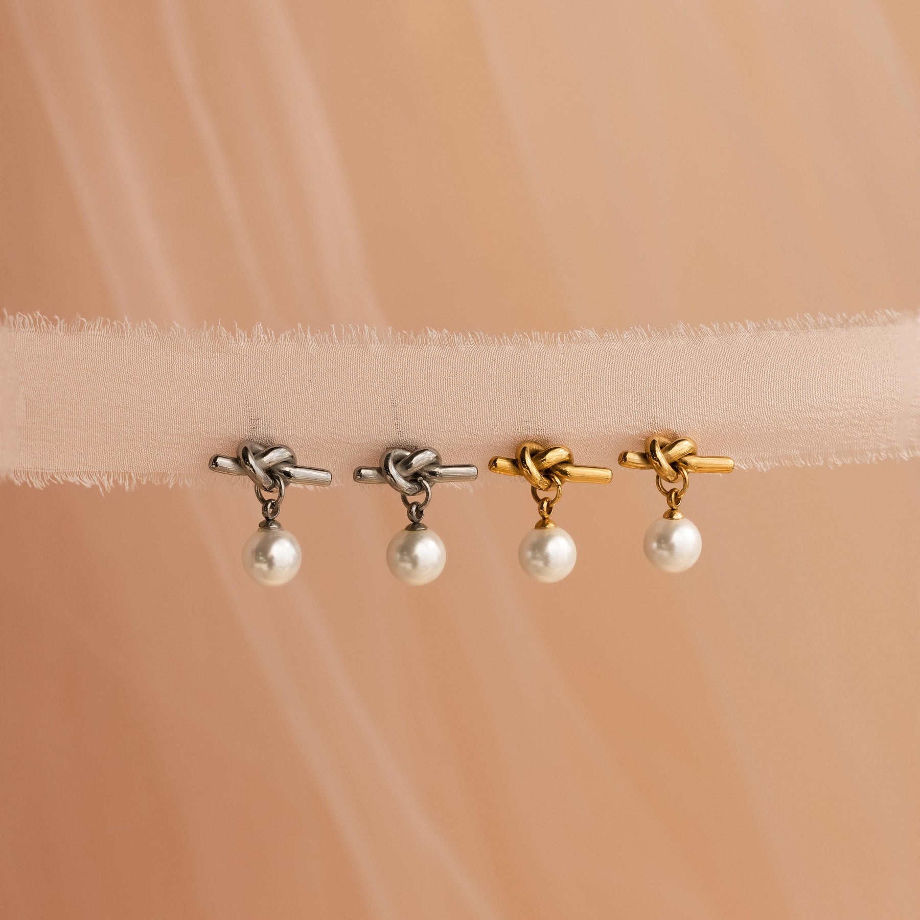 Brincos de Pérolas Love Knot