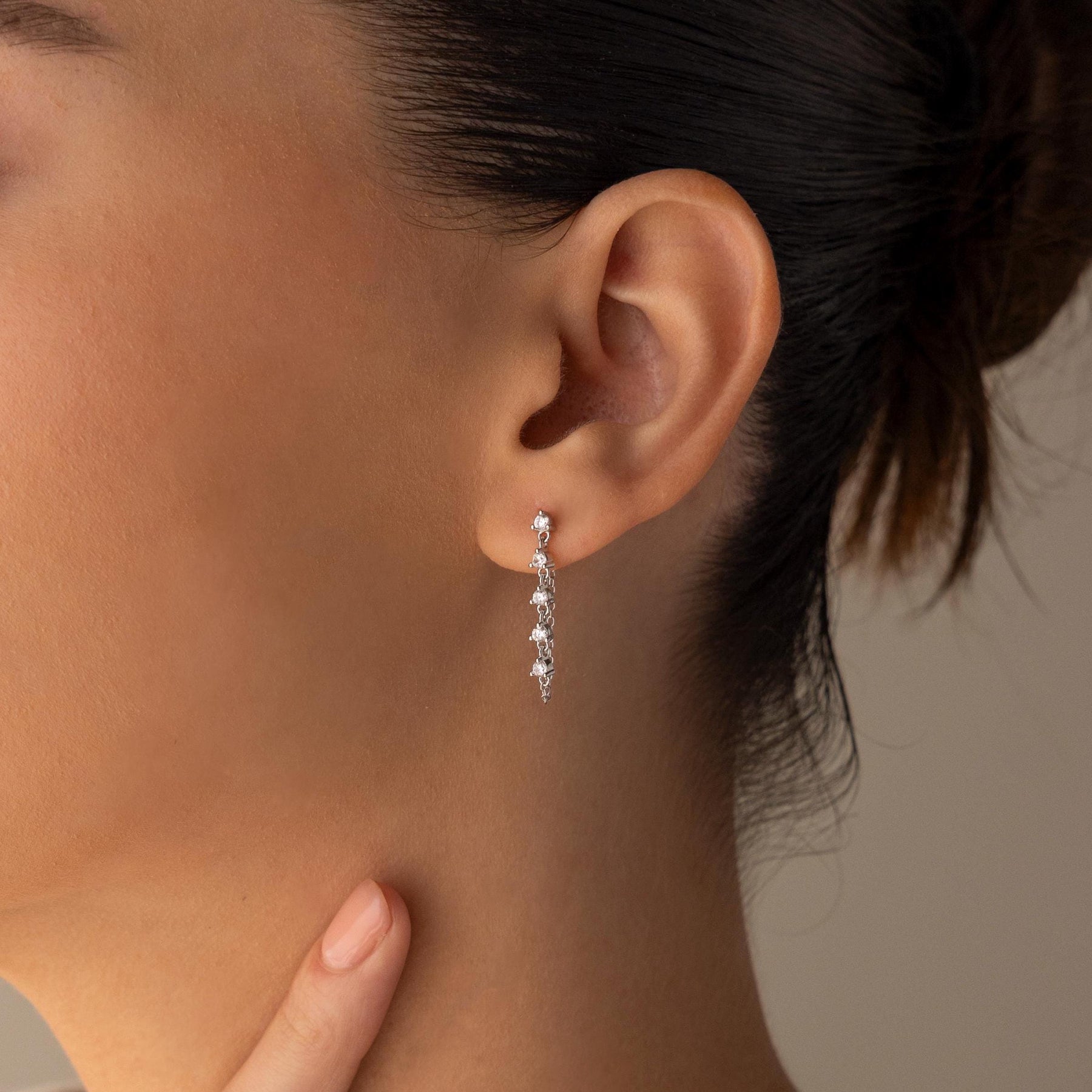 Brincos de corrente de diamante