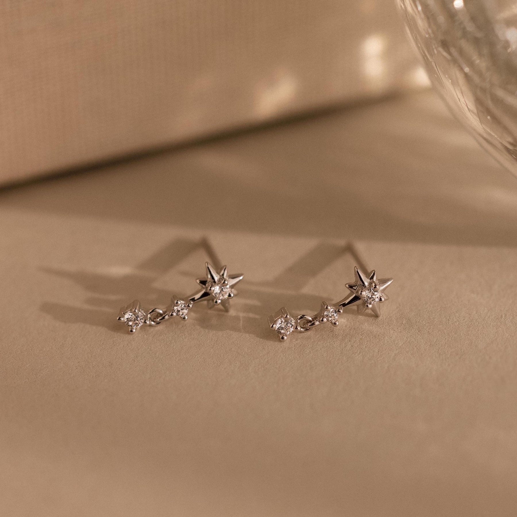 Brincos com Diamante estelar