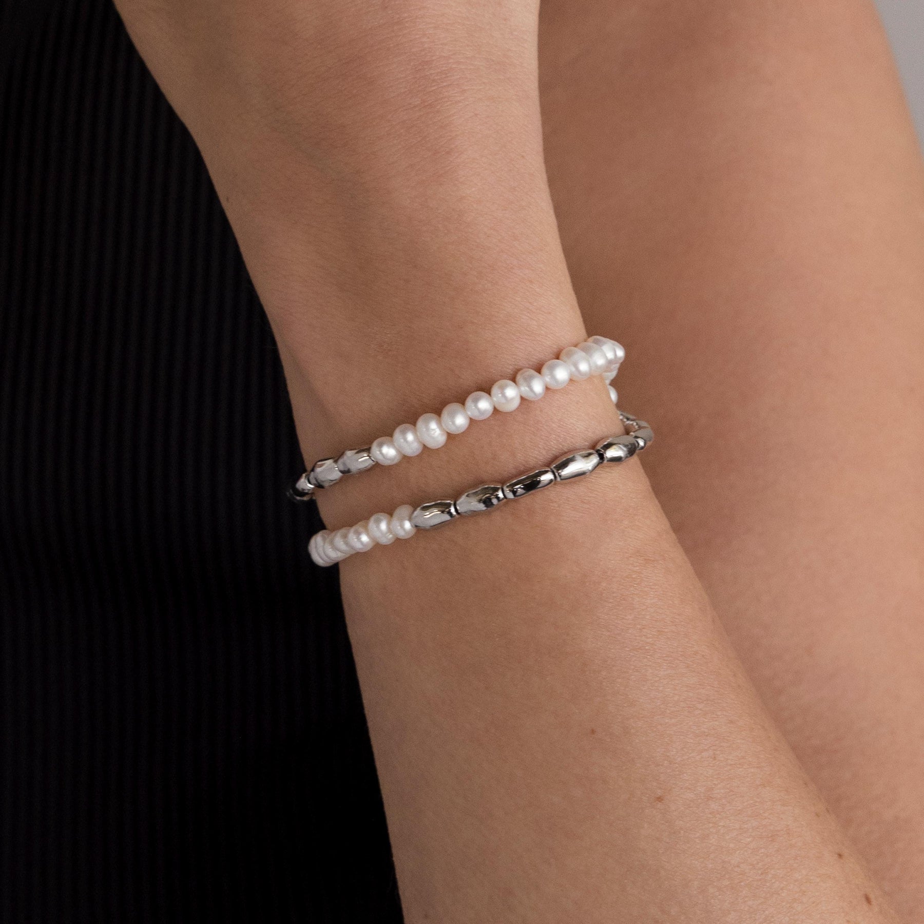 Pulseira de pérolas com contas duplas