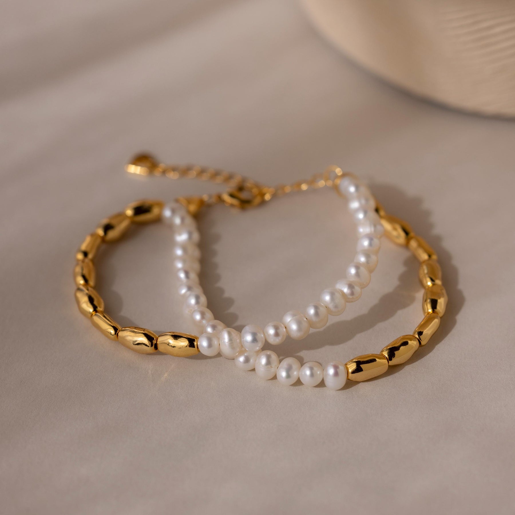 Pulseira de pérolas com contas duplas