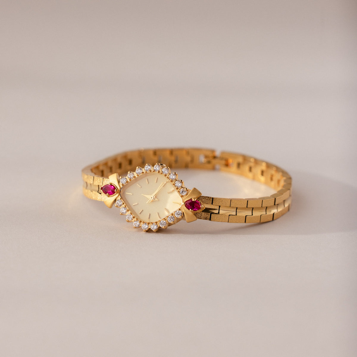 Relógio Art Déco Ruby