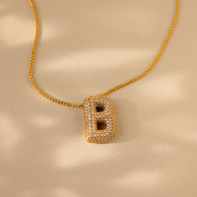Colar de letras Pave Puff