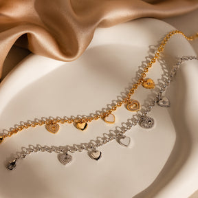 Pulseira com pingente de coração