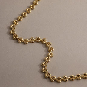 Pulseira de coração com elos minúsculos