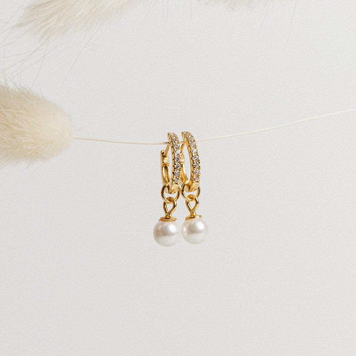 brincos Pave Pearl
