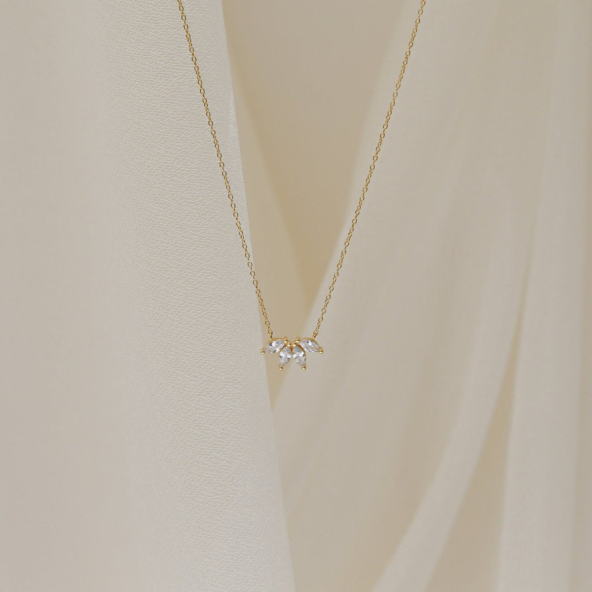 Colar de diamantes Marquise