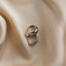 brincos Olivia Hoops