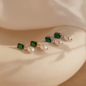 brincos de gota de esmeralda e pérola
