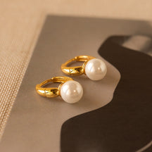Brincos com gota de pérola