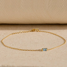 Pulseira de pedra de nascimento em baguete