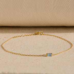 Pulseira de pedra de nascimento em baguete