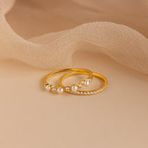 Conjunto de anéis empilháveis de pérolas Pave