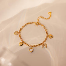 Pulseira com pingente de coração