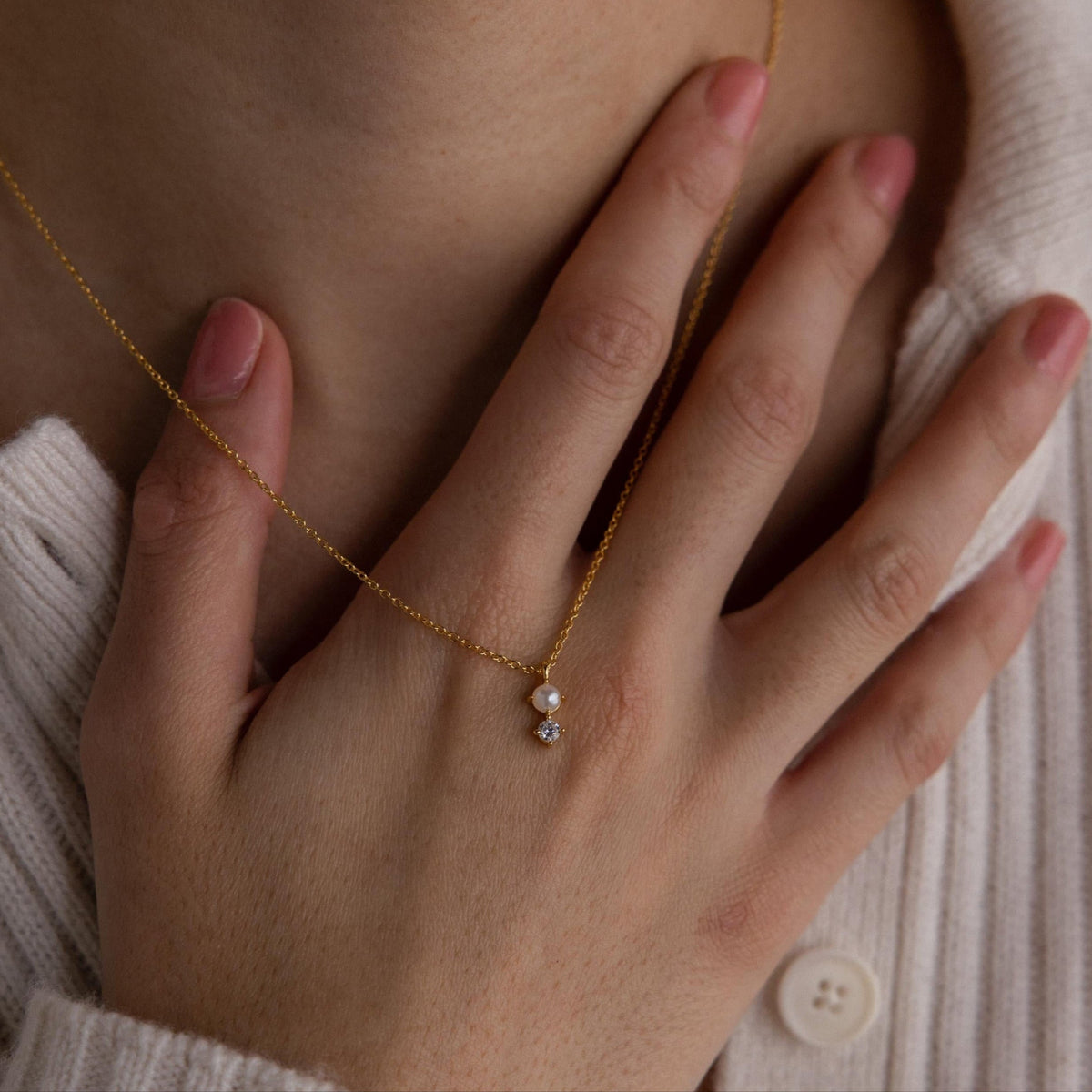 Colar de pérolas e diamantes Tiny Pearl