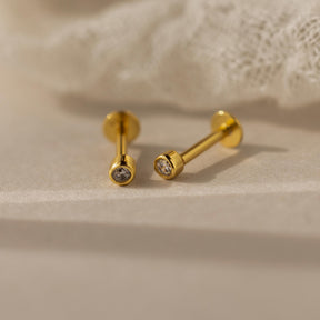 Brincos Pequenos com Aro de Diamante