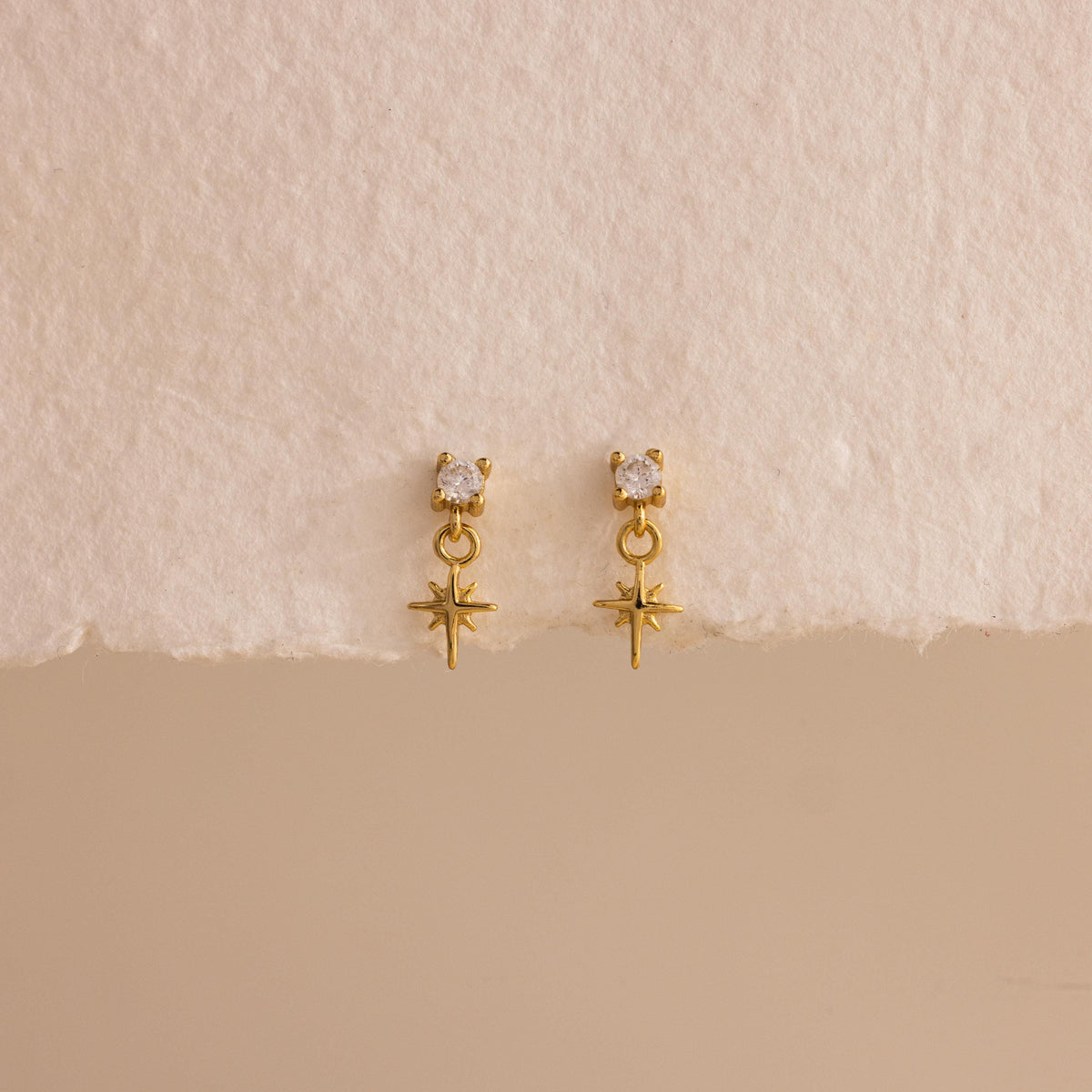 Brincos de Pressão com Estrela Flatback