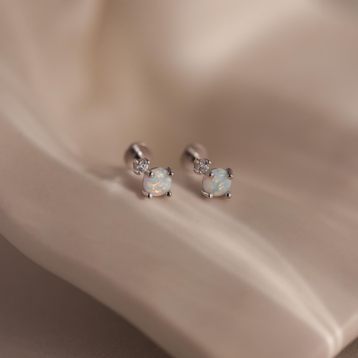 Brincos de Pressão com Opala e Diamante