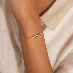 Pulseira com pingente de pavê